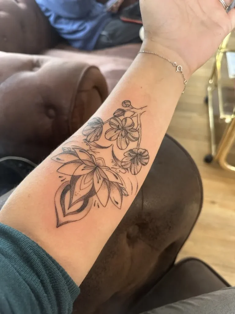 Sombrefleur Tattoo 1 768x1024