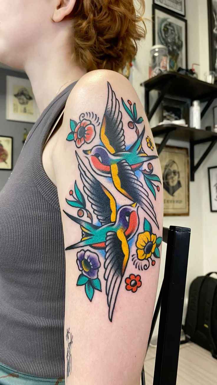 Tatouage Old School hirondelle_5_11zon