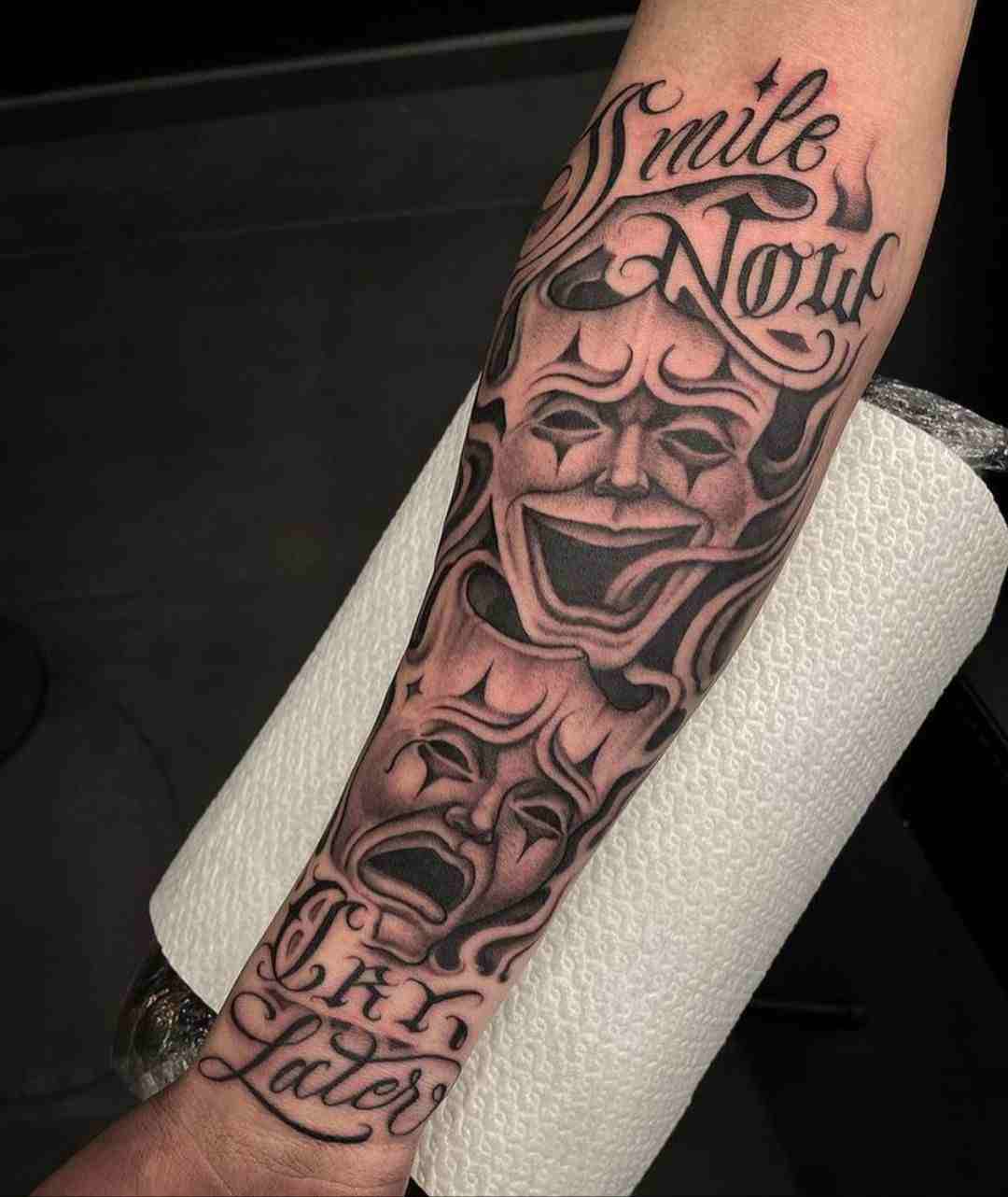 Tatouage clown Smile Now Cry Later _