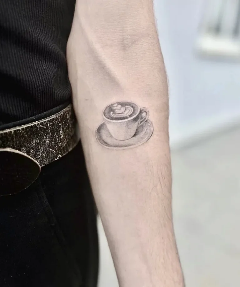 Tatoueur TAZMAYA 1 768x917