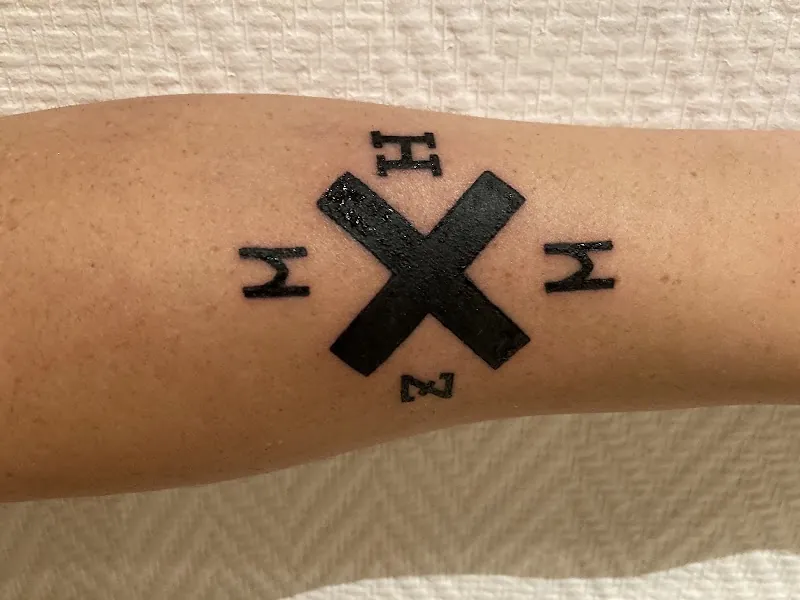 Galerie de tatouages 47 Les Troubadours