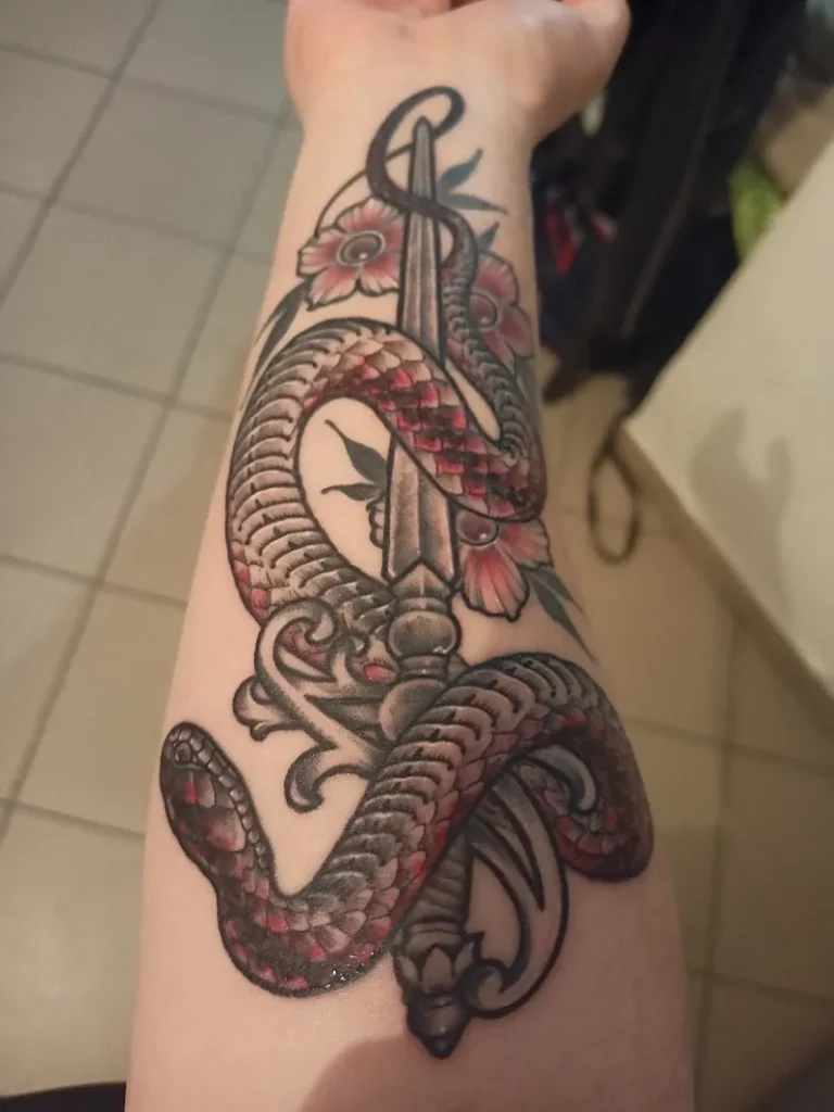 Tattooist in Bordeaux 4 768x1024