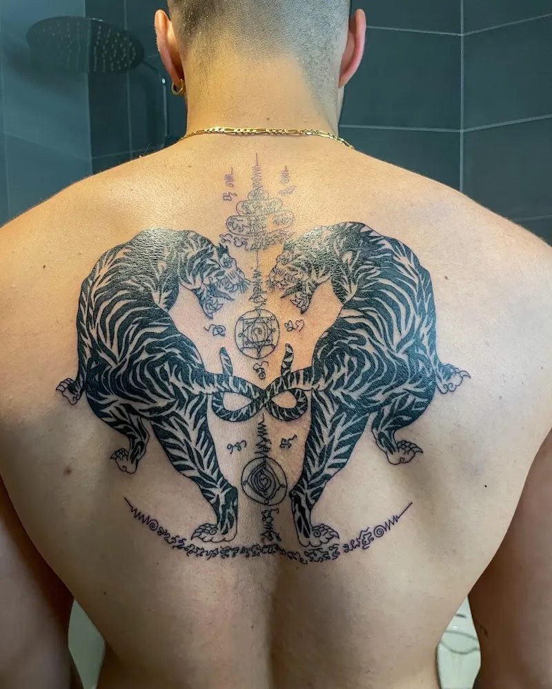 Thiek Tattoo / Asian Ink
