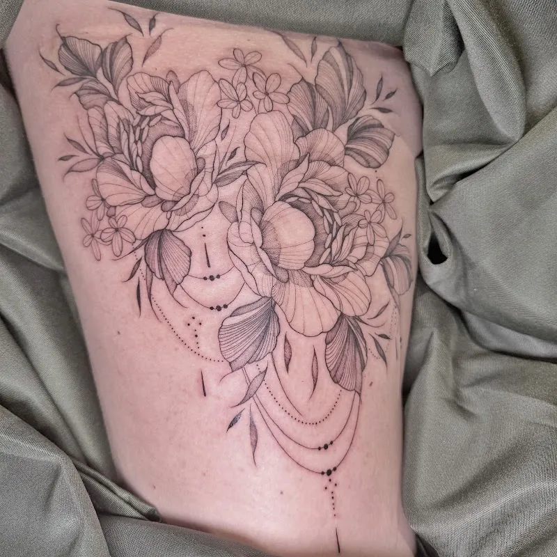 Galerie de tatouages 69 Three Lines Studio