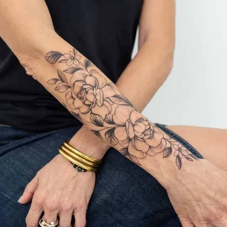 Tizia Tal 🪴 Tatouage Toulouse 8 768x768