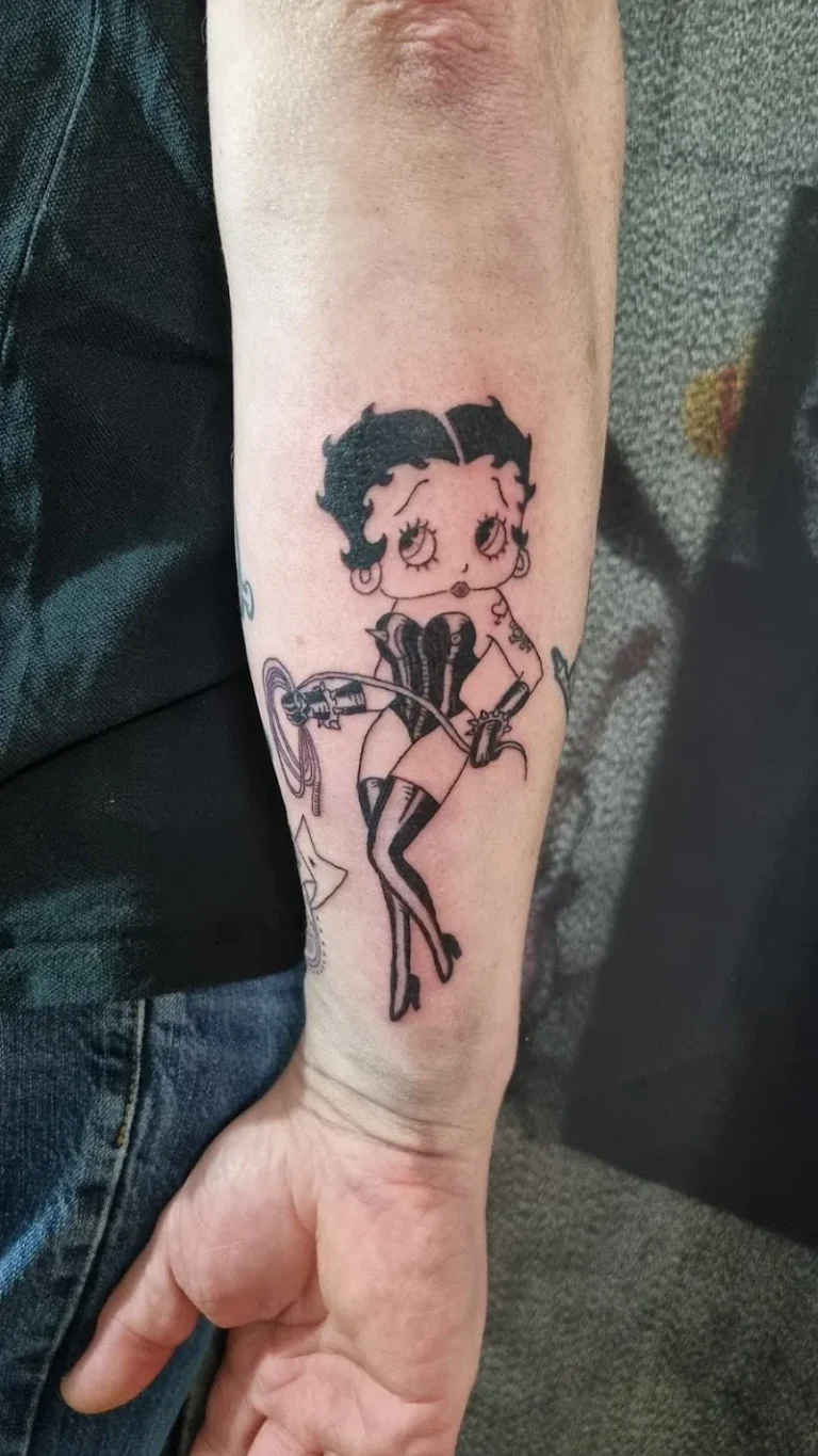 Totem  Tattoo 10 768x1365