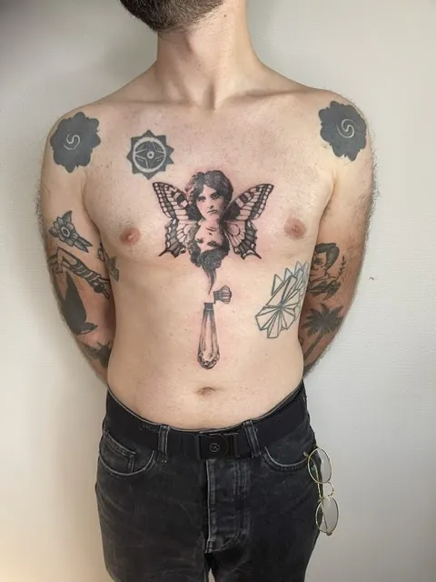 Galerie de tatouages 101 Veuve Noire