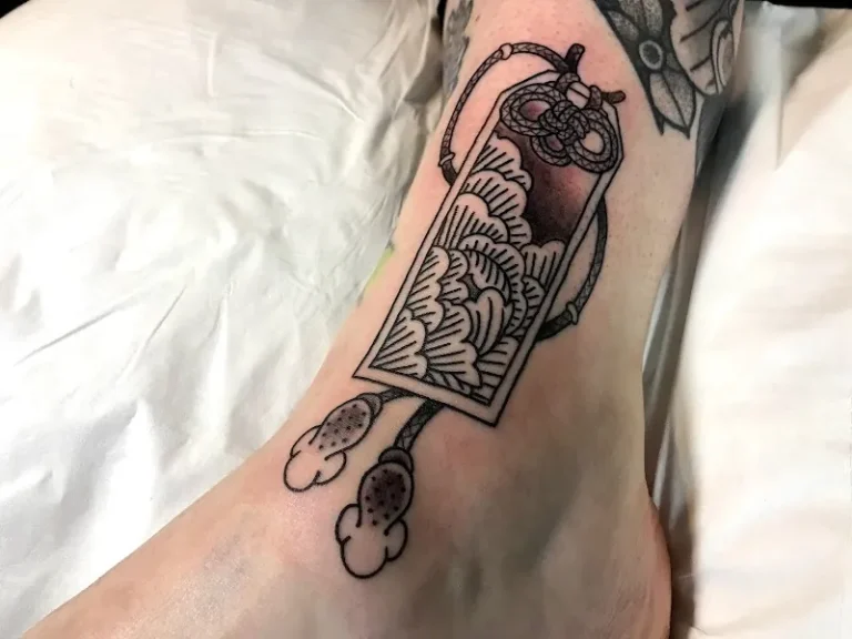 Vincent Michelot Tattoo 1 768x576
