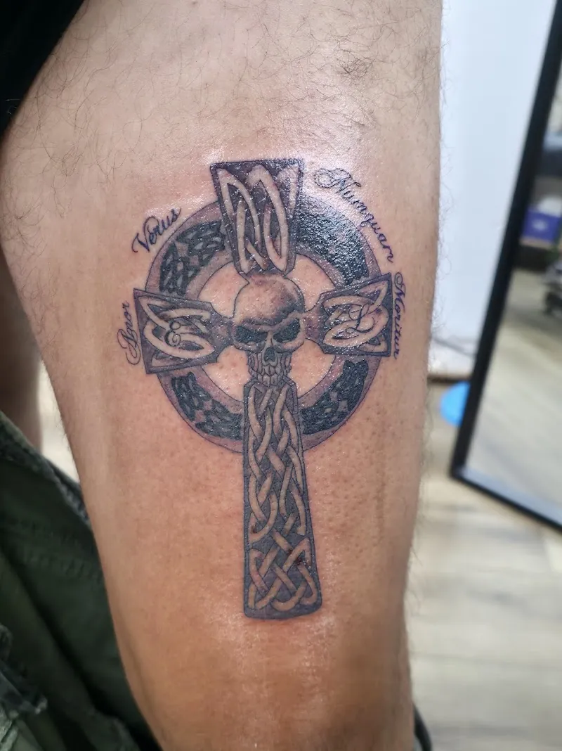 À L'Étage Tattoo