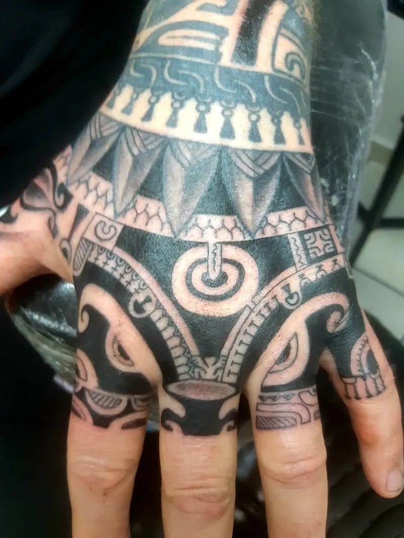 Hikutini Tattoo