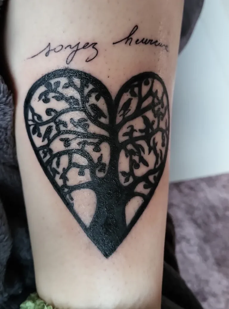 Astro ink tattoo Arts Corporels Tattoo 8 768x1034