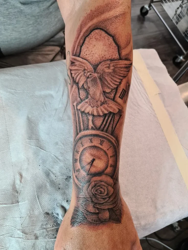 BLUE VELVET Tattoo Club 2 768x1024