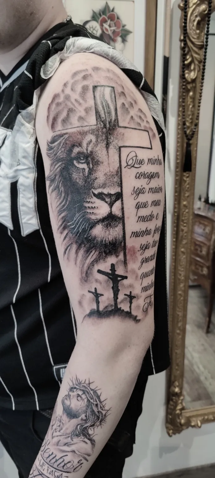 Galerie de tatouages 84 Balivernes Tatouage