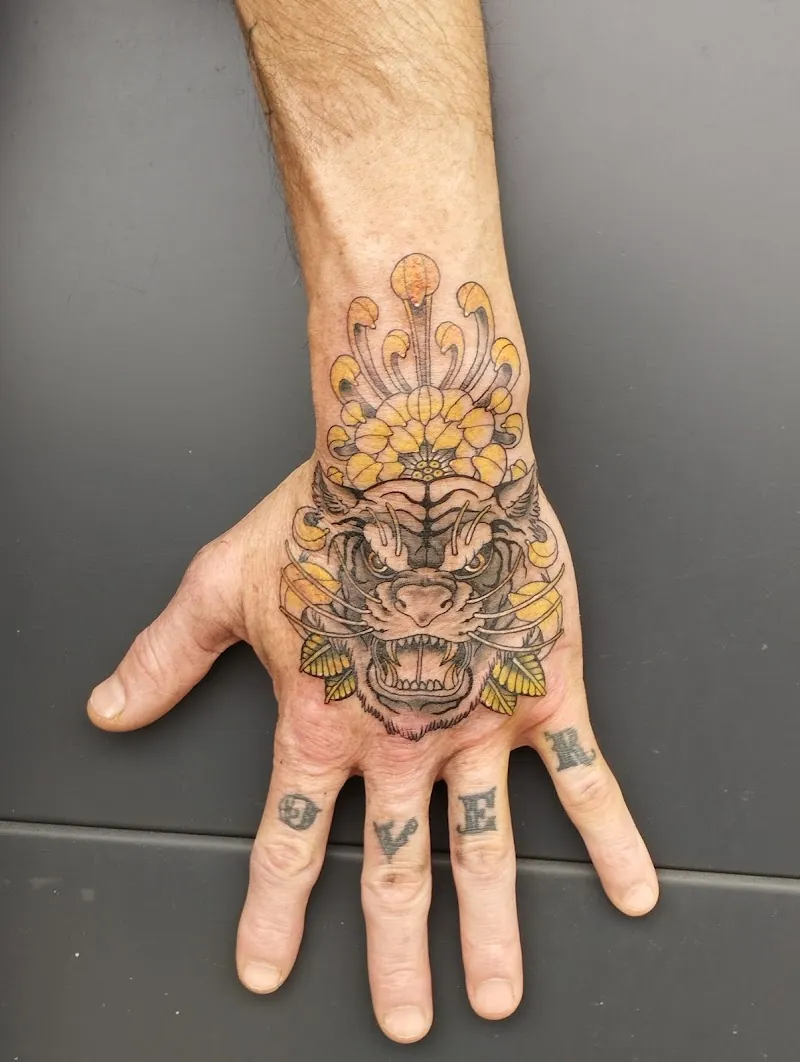 Galerie de tatouages 30 Circus Tattoo