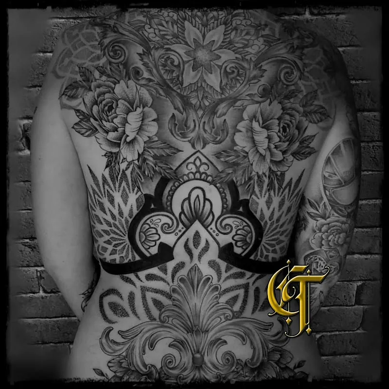 Galerie de tatouages 42 Curtis Tattoo