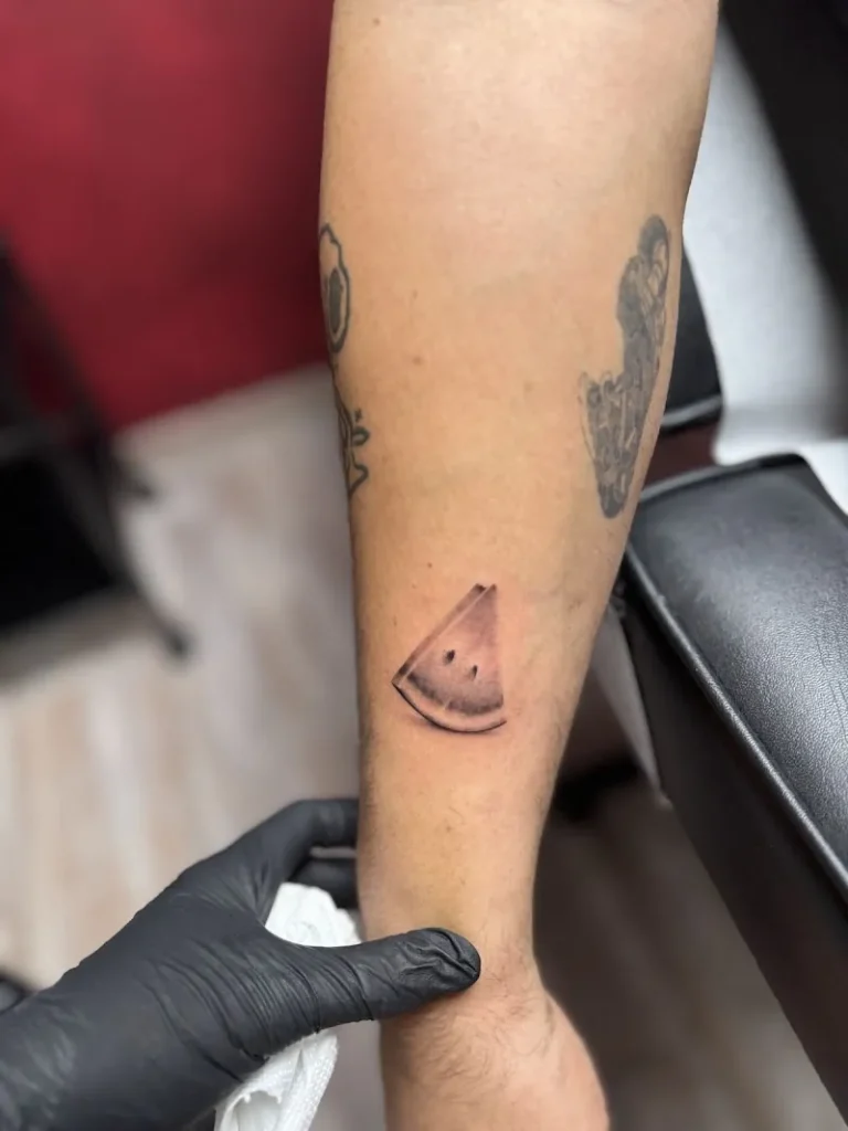 Cyssi Tattoo Shop 3 768x1024