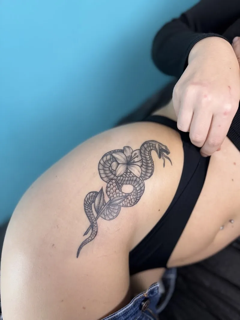 Galerie de tatouages 75 Essentiel Tattoo