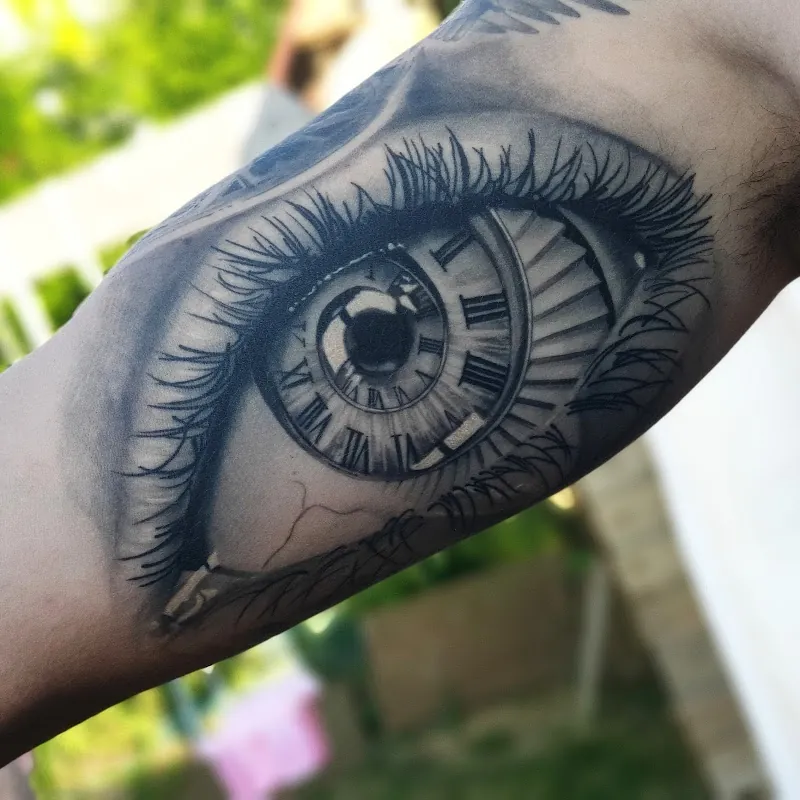 Galerie de tatouages 21 Fusion Tattoo Family Issoire