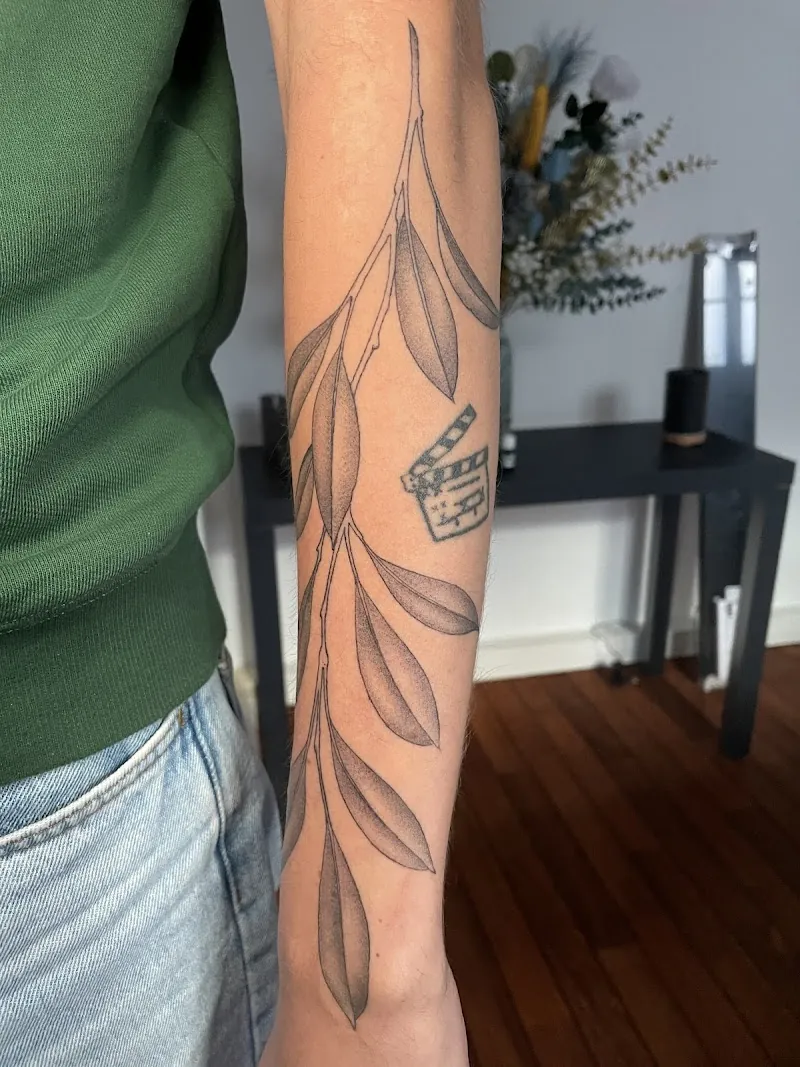 Galerie de tatouages 37 Gachette Tattoo