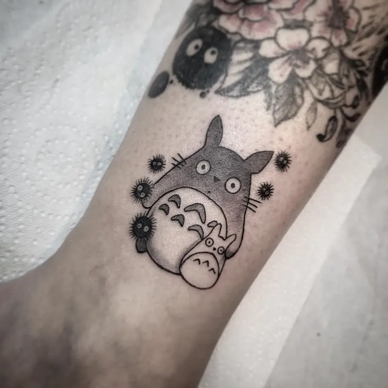 Galerie de tatouages 44 L'Abeille Bleue