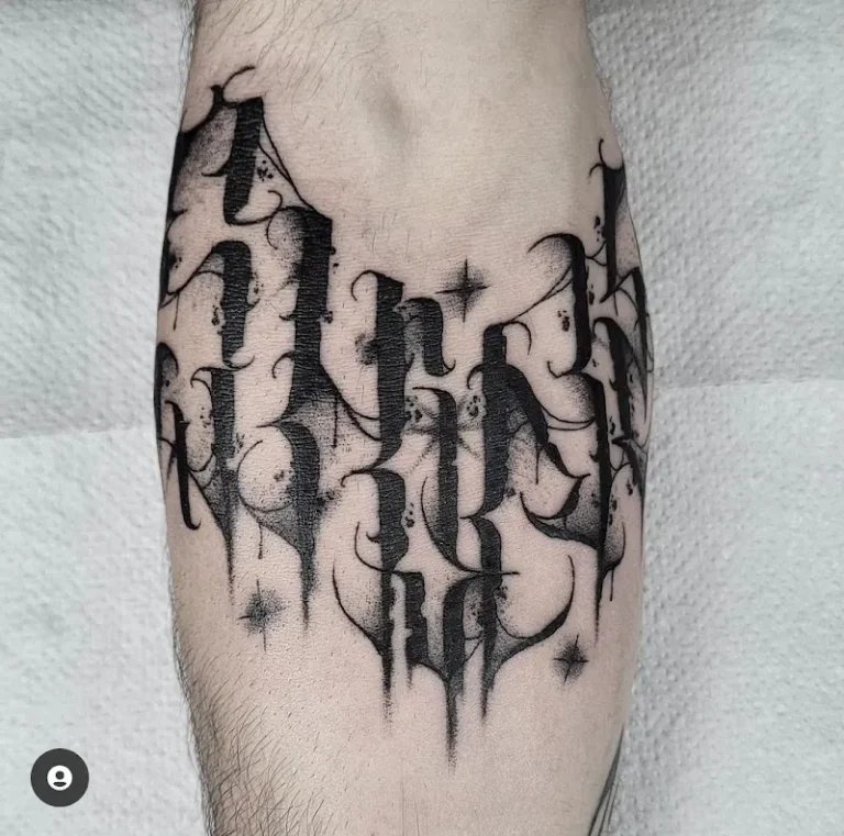 LYON TATTOO SHOP 2 768x761