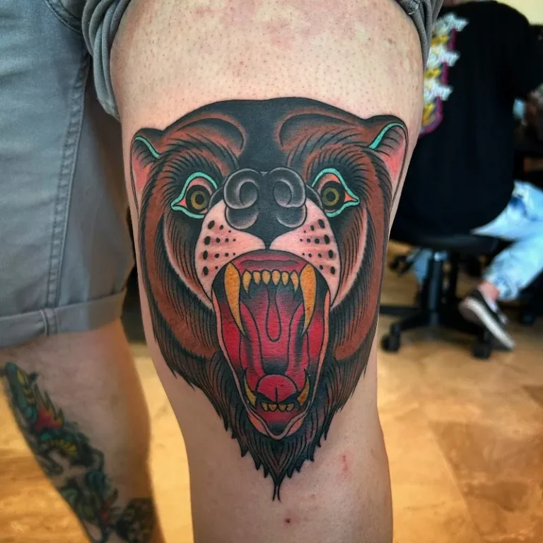 La 11e porte Tattoo Club 7 768x768