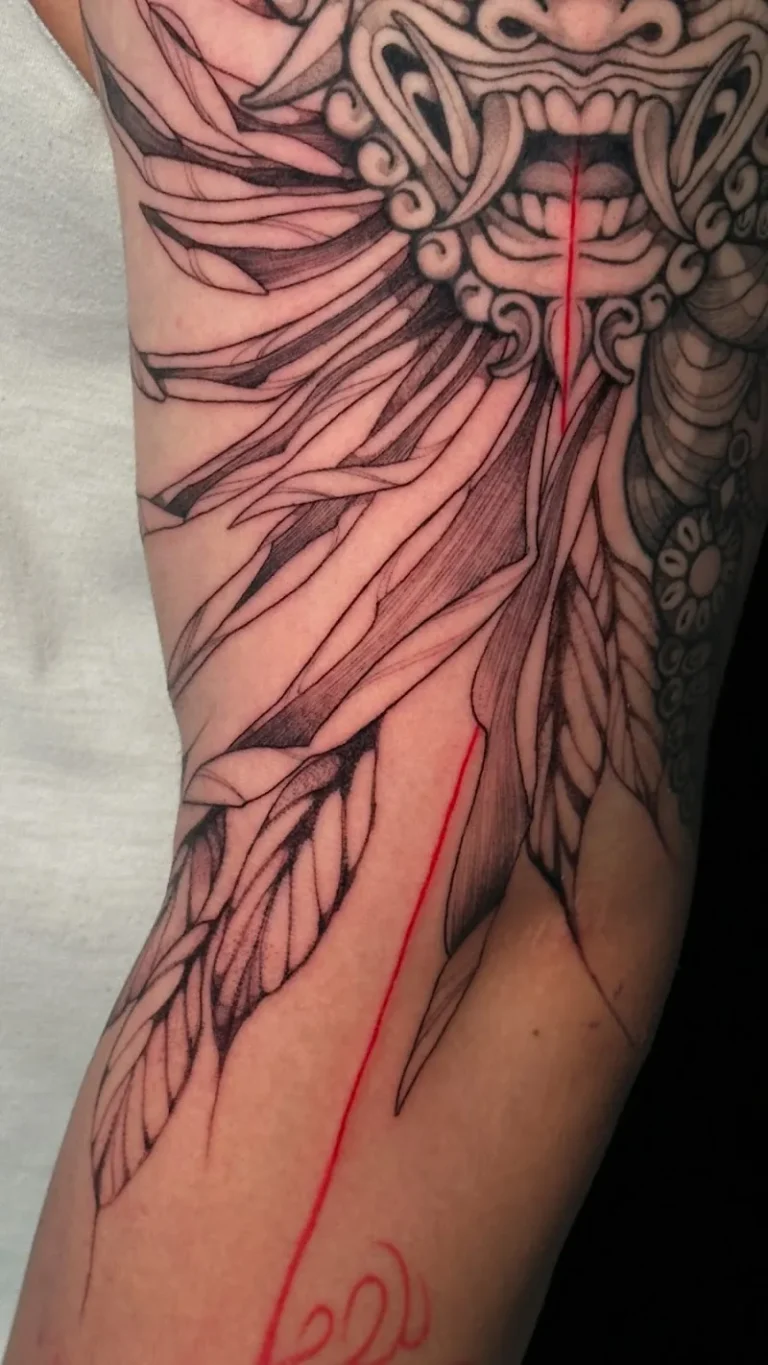 La Muse tatouage 3 768x1365