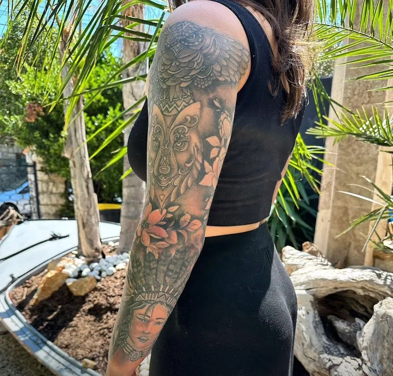Galerie de tatouages 63 La Jungle Noire