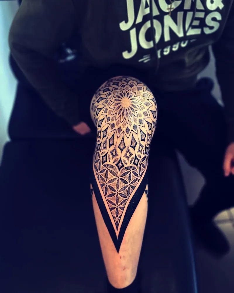 Galerie de tatouages 40 M.Atome Tattoo