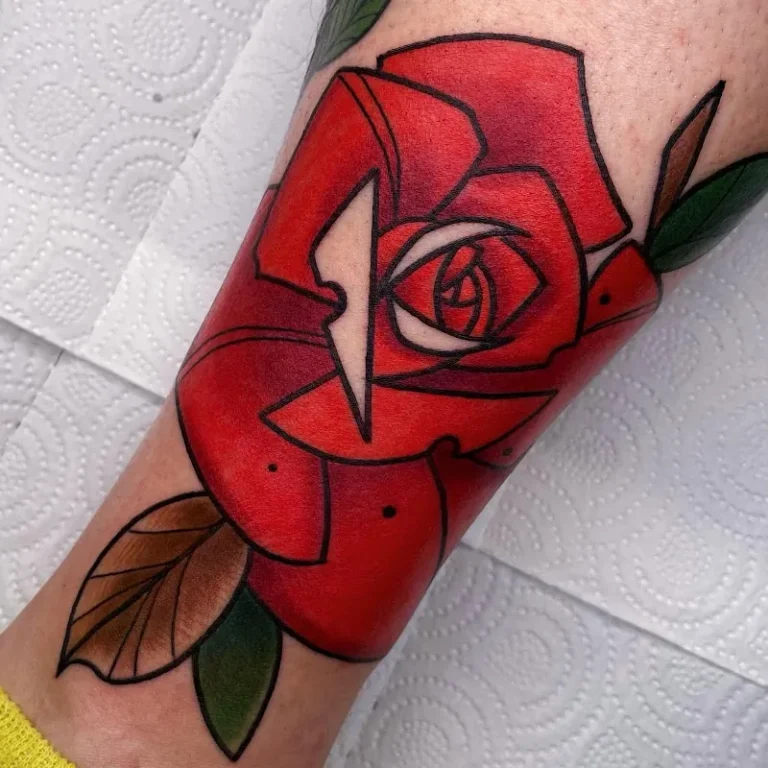 No.3 Tattoo Tatouage Studio 8 768x768