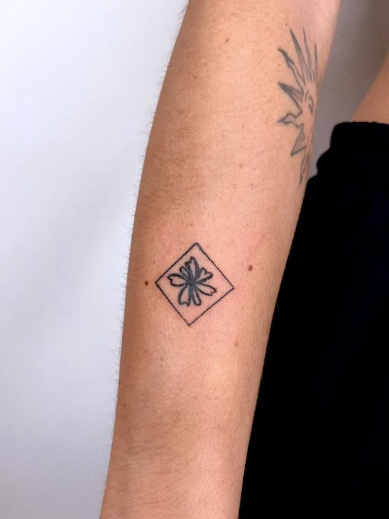 Sanguine  Atelier de Tatouage 2 768x1024