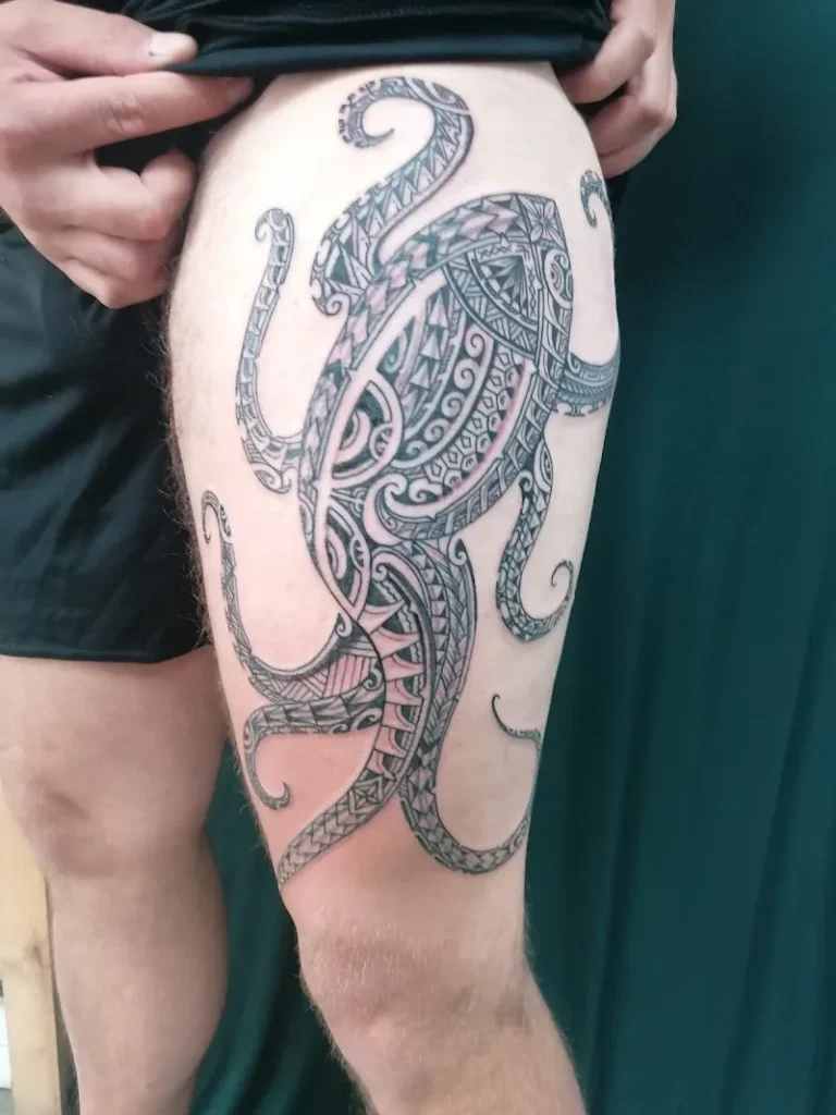Tsunami Tattoo Rennes 3 768x1024